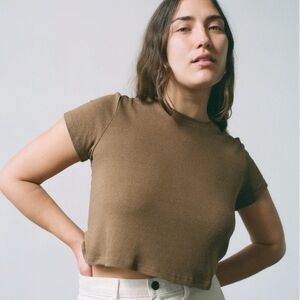 OZMA Lou Tee in Coffee - M